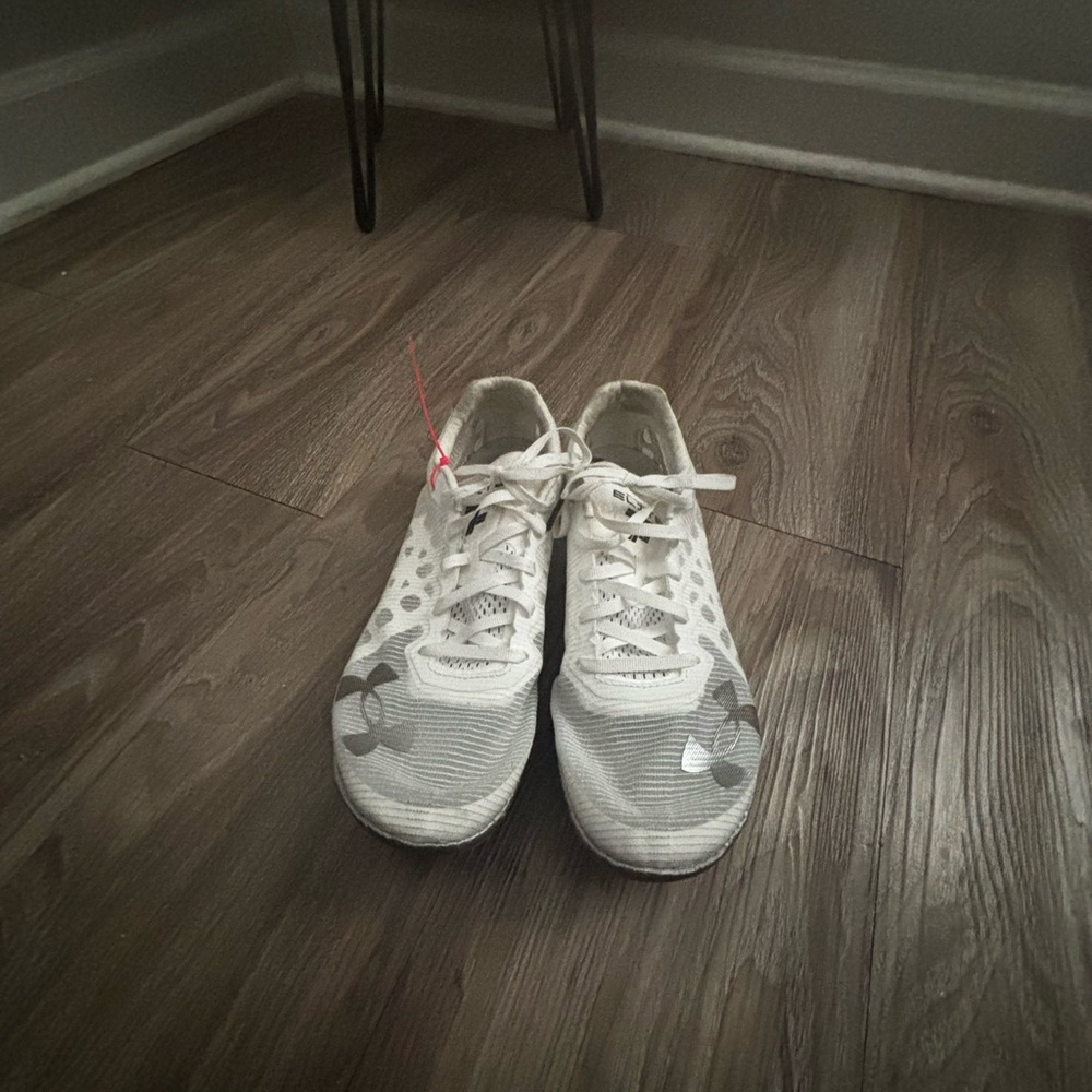 Under armour elite 2 spikes, size 8.5, worn once